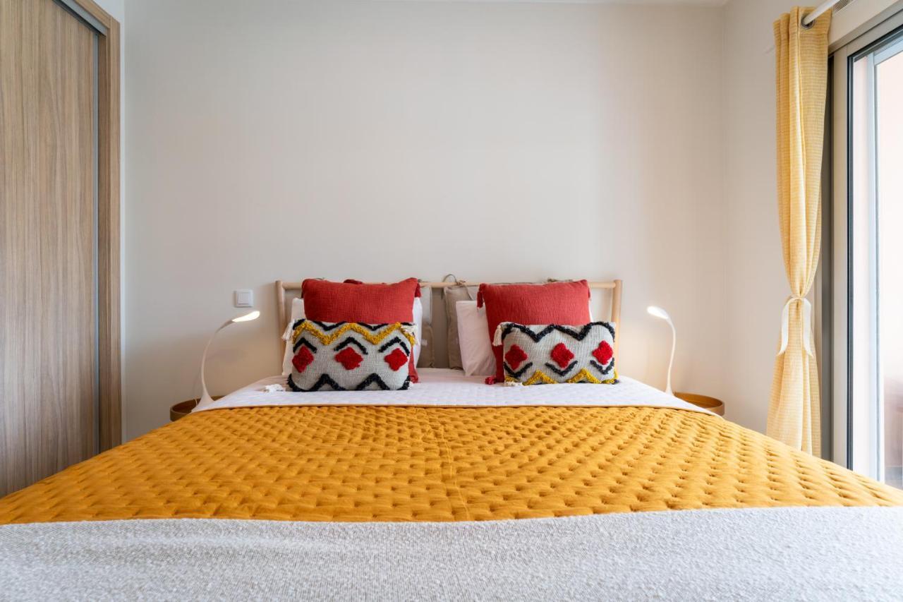 Sunny Brand New 2-Bedroom Apt - 500M From Praia Da Rocha With Ac And Pool! ポルティマン エクステリア 写真