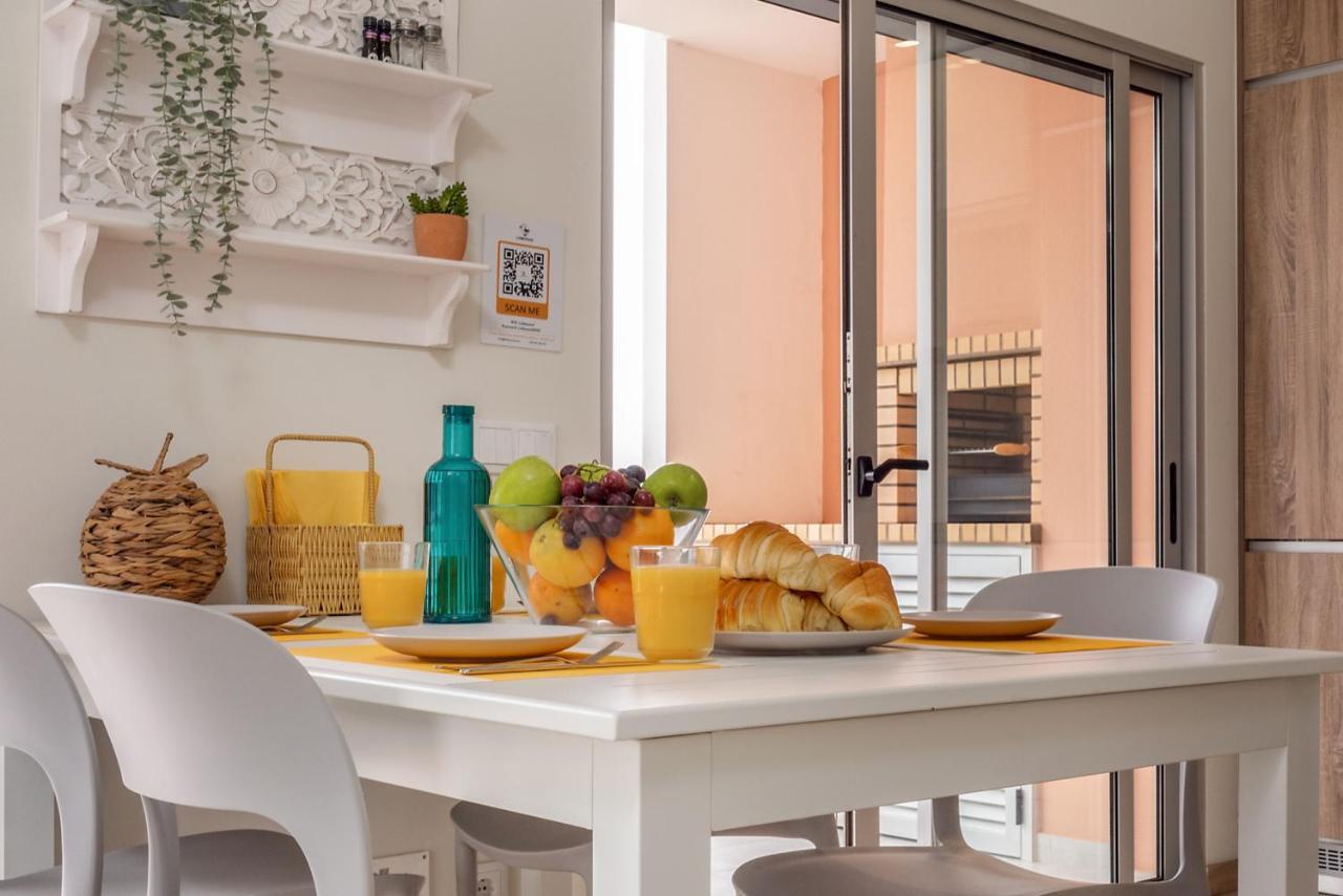 Sunny Brand New 2-Bedroom Apt - 500M From Praia Da Rocha With Ac And Pool! ポルティマン エクステリア 写真