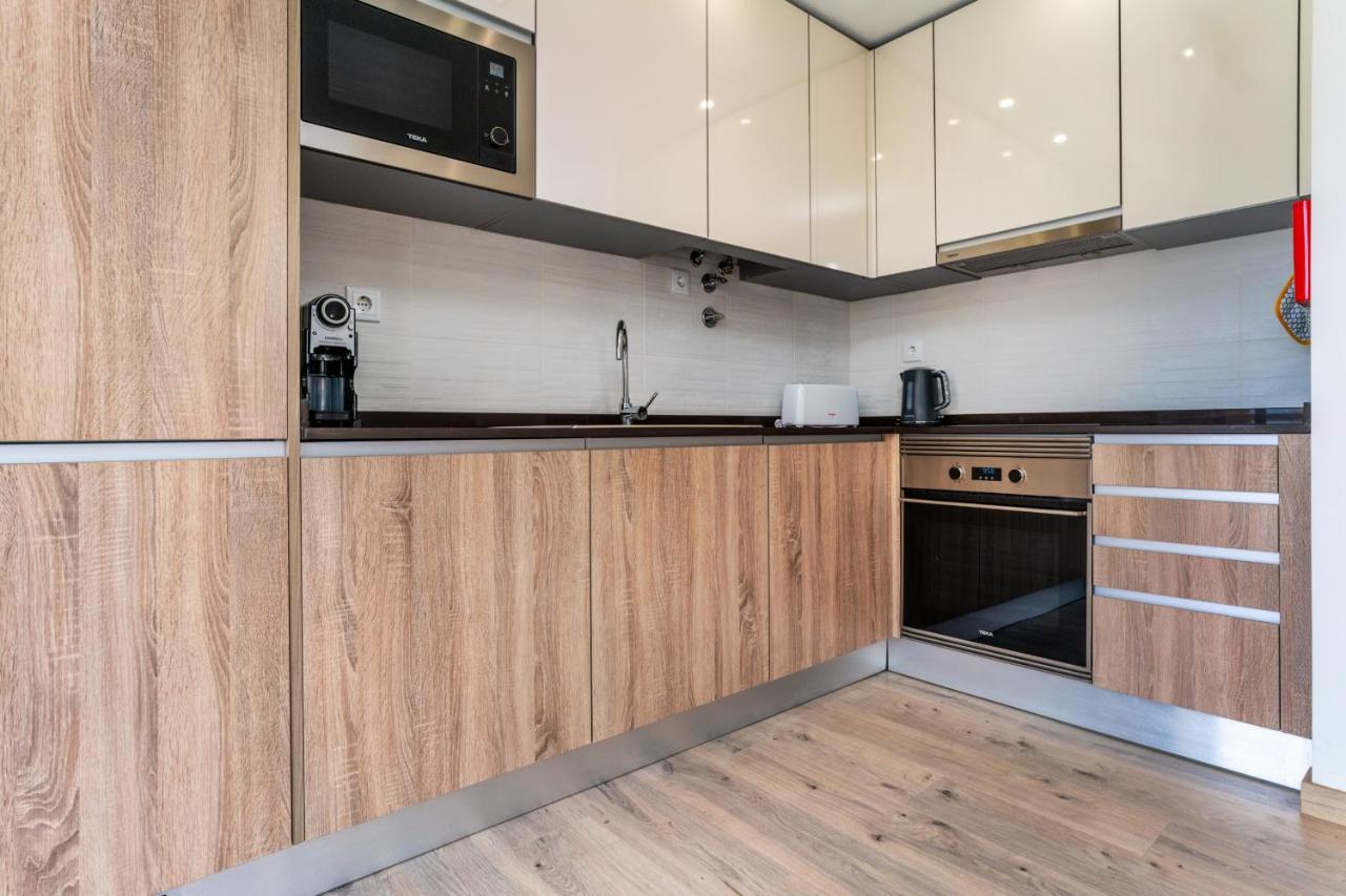 Sunny Brand New 2-Bedroom Apt - 500M From Praia Da Rocha With Ac And Pool! ポルティマン エクステリア 写真