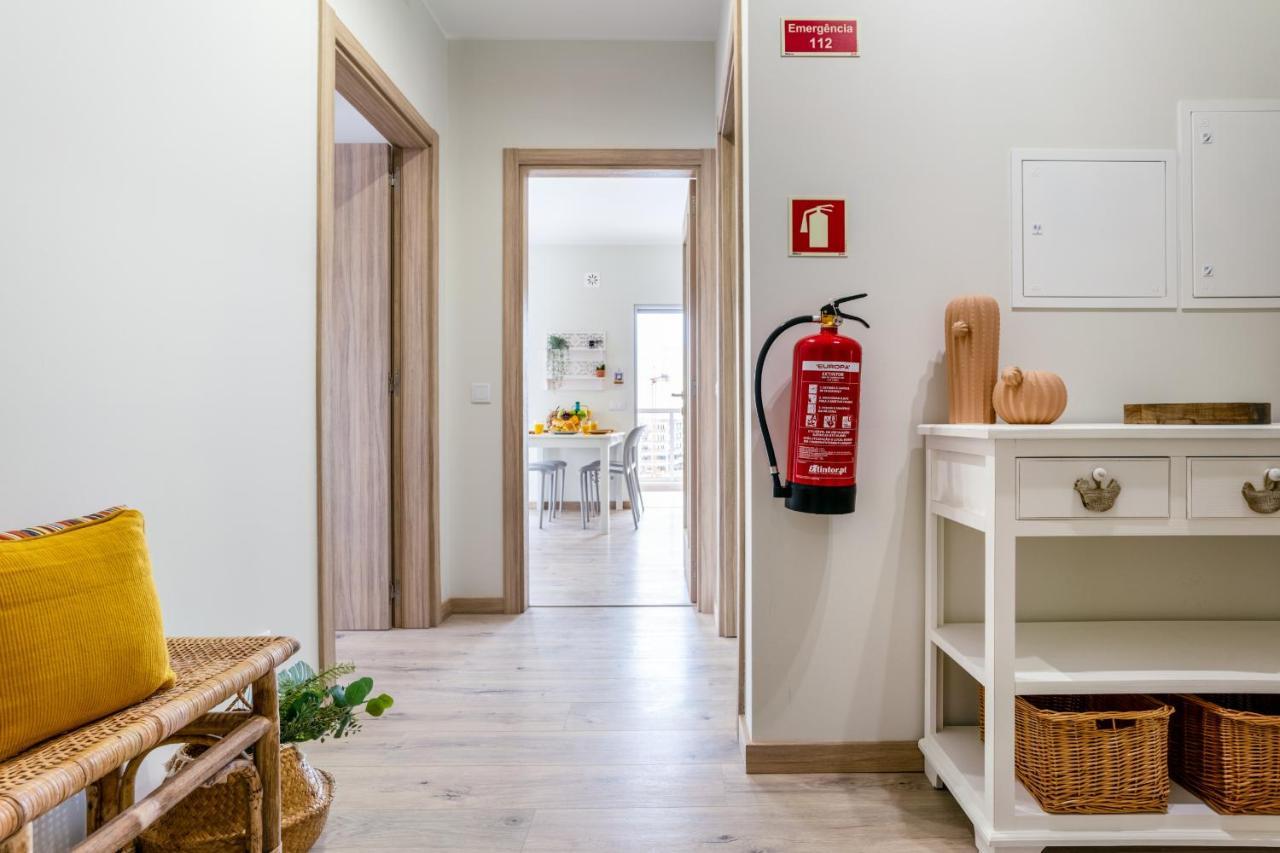 Sunny Brand New 2-Bedroom Apt - 500M From Praia Da Rocha With Ac And Pool! ポルティマン エクステリア 写真