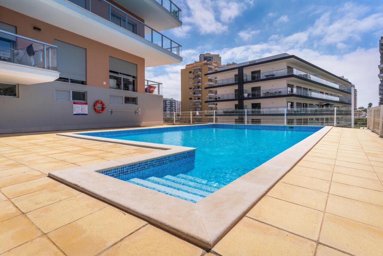 Sunny Brand New 2-Bedroom Apt - 500M From Praia Da Rocha With Ac And Pool! ポルティマン エクステリア 写真
